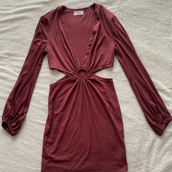 Pink Lily Dresses & Skirts - Pink Lily Rust Cutout Mini Dress | Long Sleeve Ribbed | Size Medium